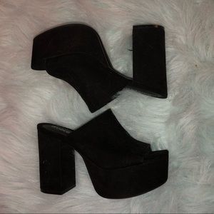Black platform sandals